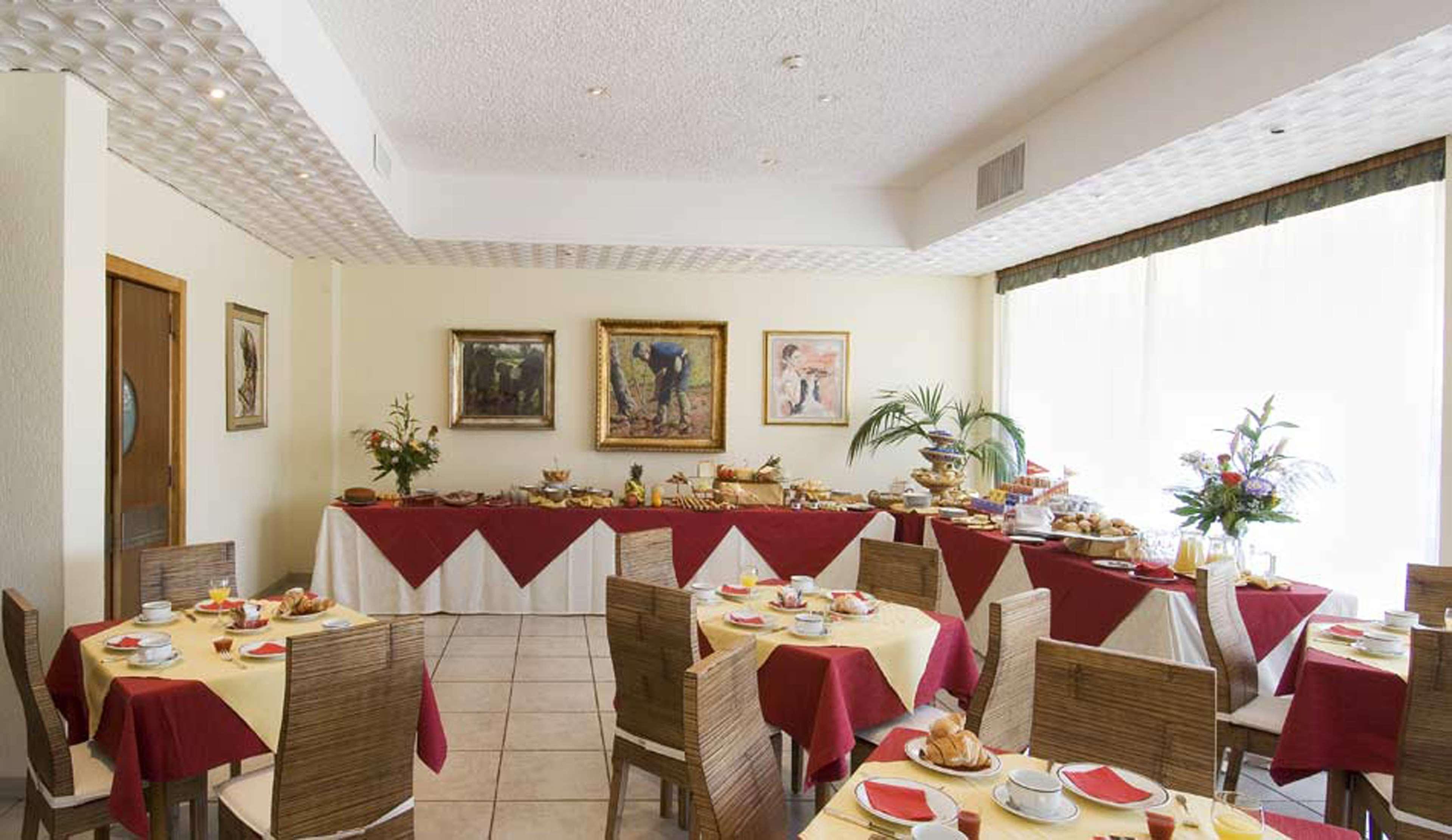 Hotel Hr Modugno Ristorante foto