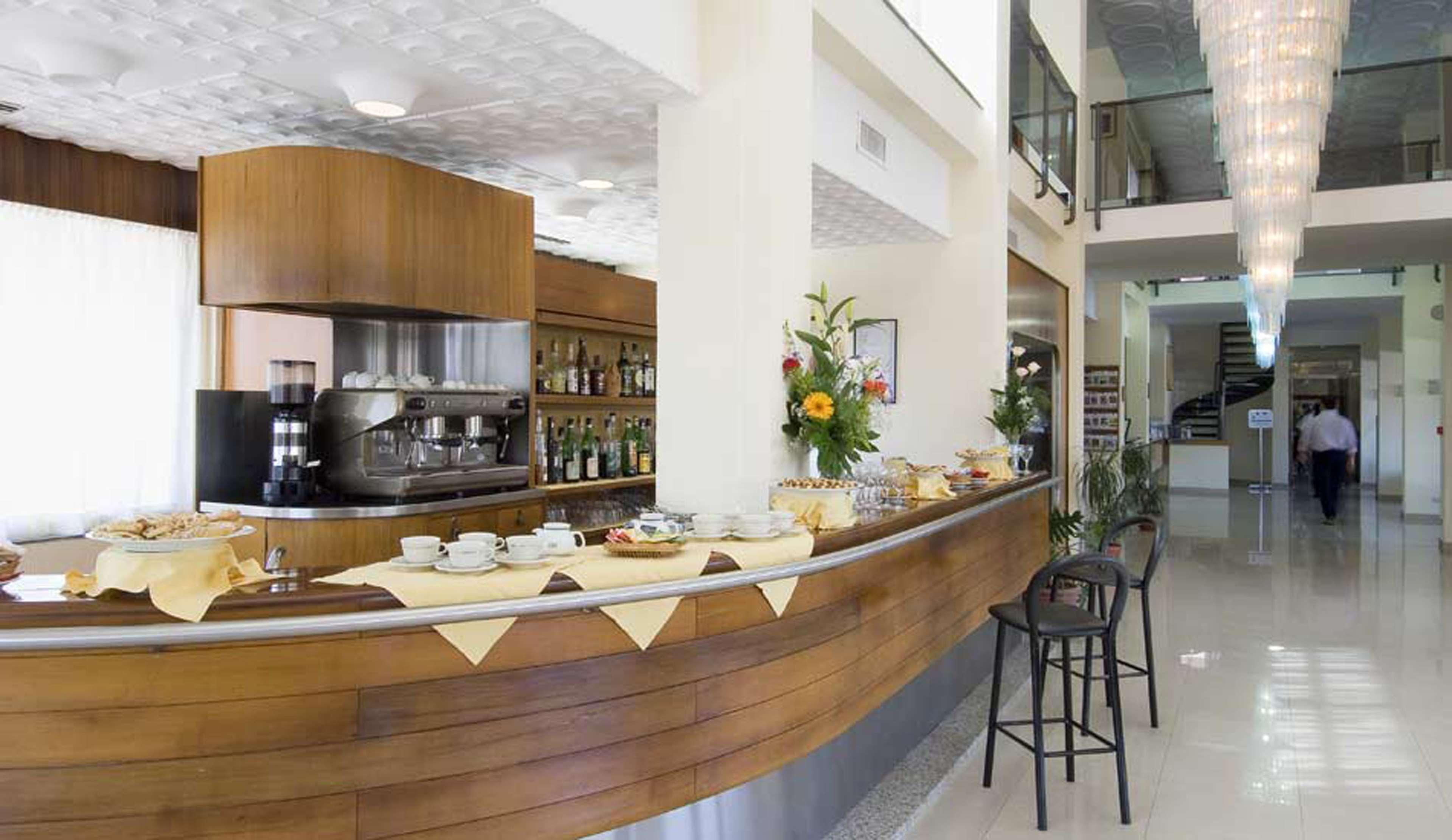 Hotel Hr Modugno Ristorante foto